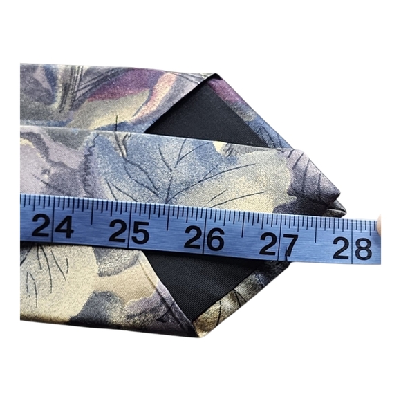 Vintage Bill Blass Abstract Floral Silk Tie Purple Navy Beige 90s Neckwear - Picture 5 of 5